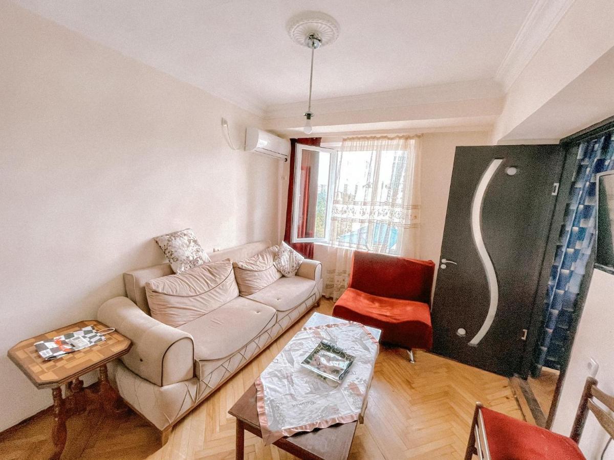 Naira Apartment Батуми Экстерьер фото