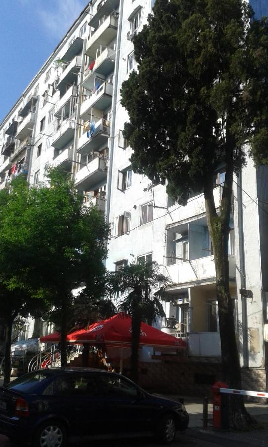 Naira Apartment Батуми Экстерьер фото